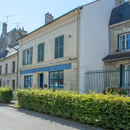 L'orthographe - T2 Avec Parking Prive * Villers-Cotterets (Aisne)